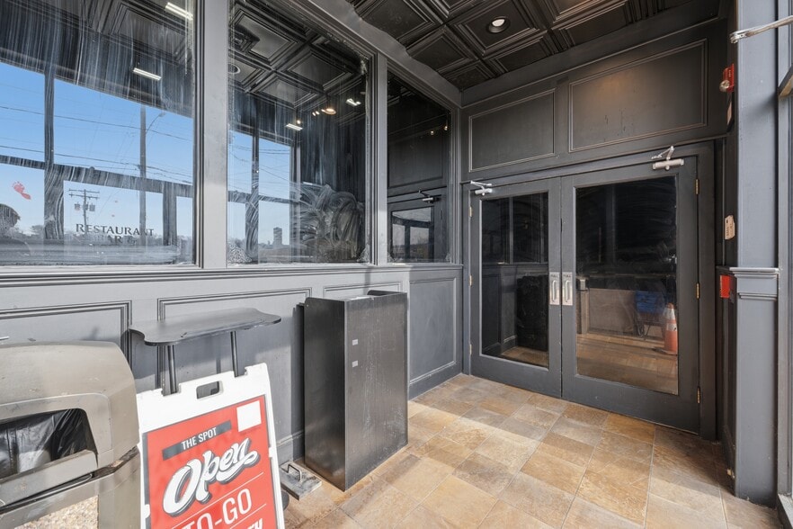 370 E Main St, Ansonia, CT for sale - Building Photo - Image 2 of 40