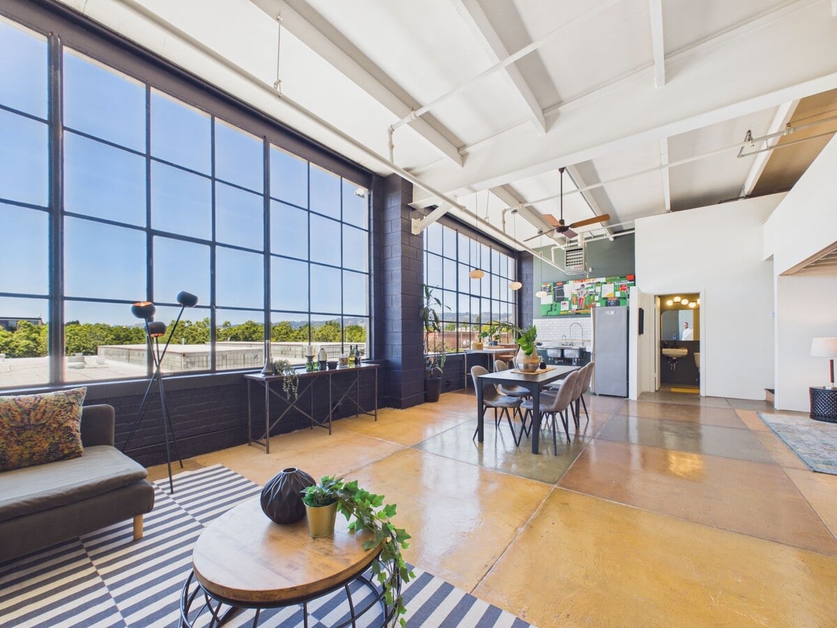 4053 Harlan St, Emeryville, CA 94608 - Unité 303 - - Photo intérieure - Image 2 of 29