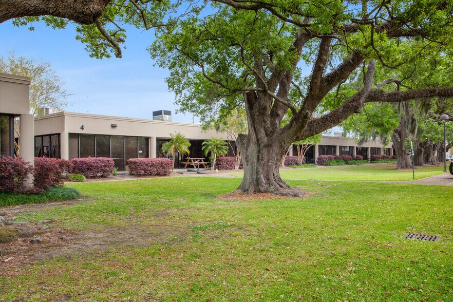 201 Evans Rd, New Orleans, LA à louer - Photo du bâtiment - Image 3 de 10