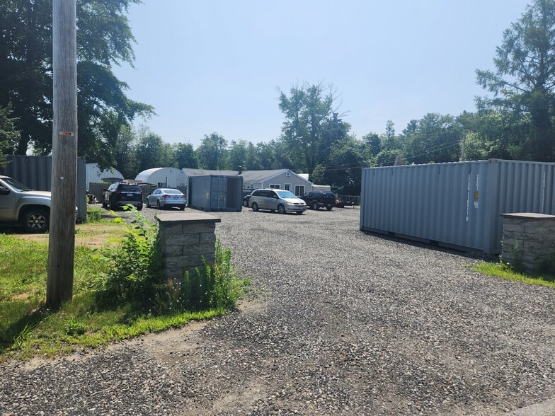 44 Middleboro Rd, East Freetown, MA for sale - Building Photo - Image 3 of 5