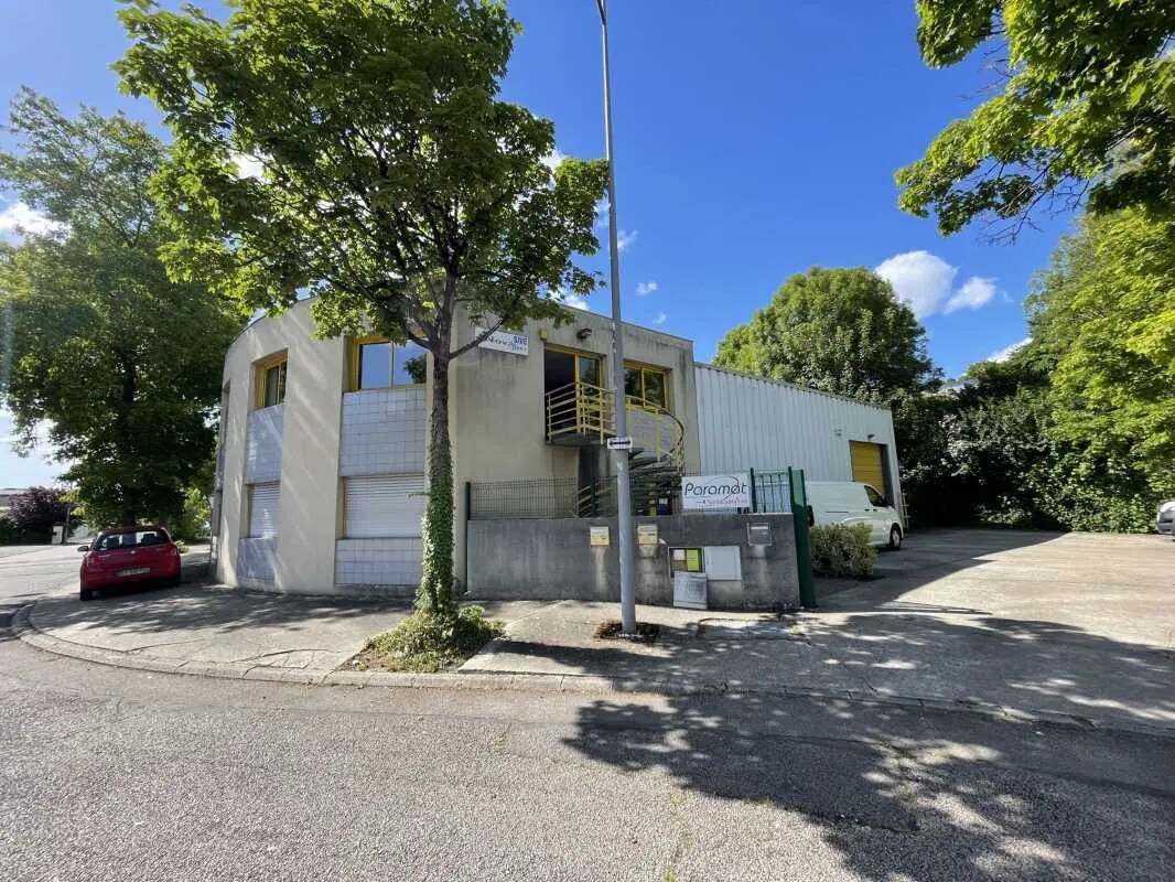 Office in Rouen for lease Building Photo- Image 1 of 11