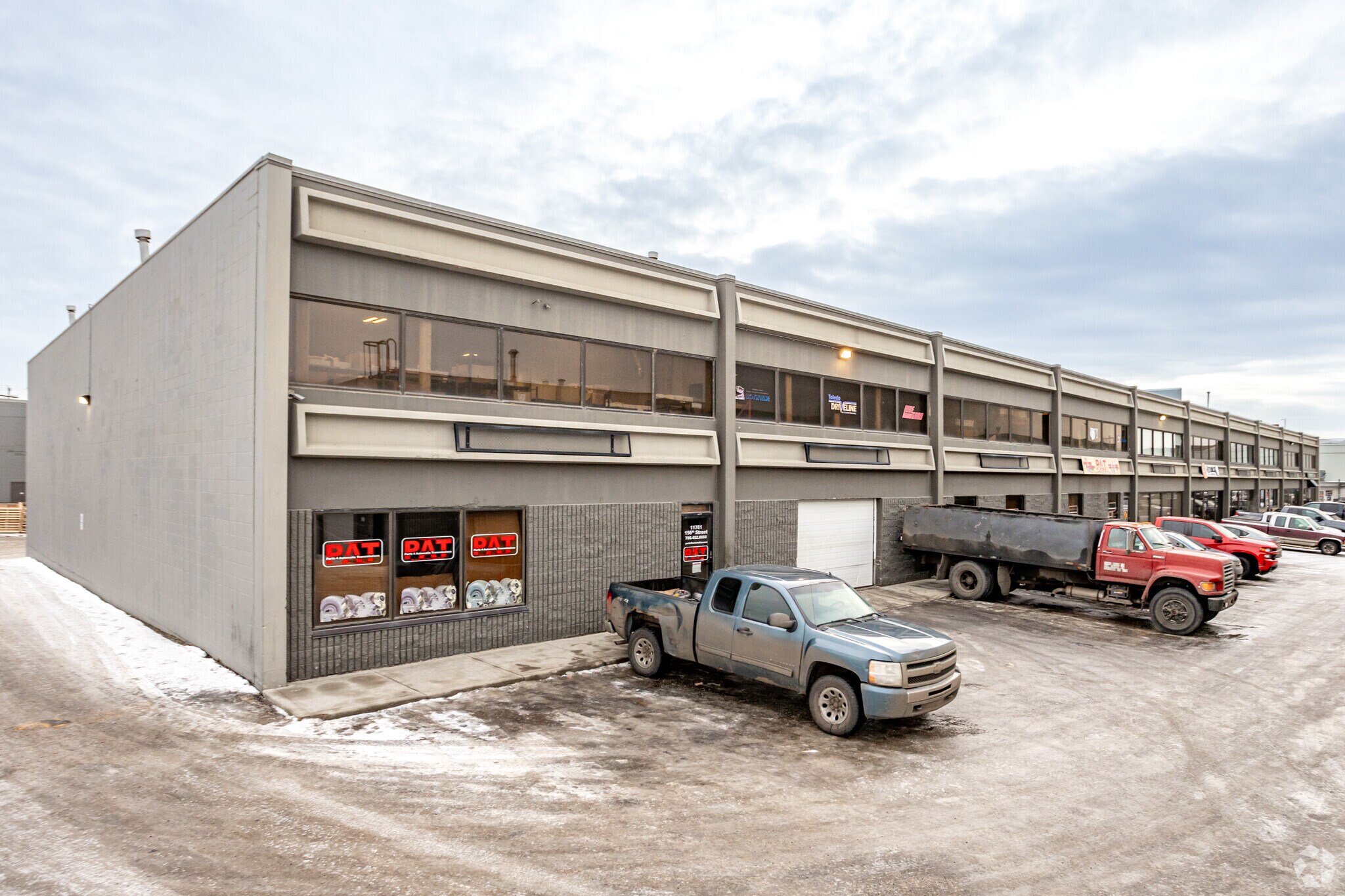 11755-11761 156 St NW, Edmonton, AB for sale Primary Photo- Image 1 of 1
