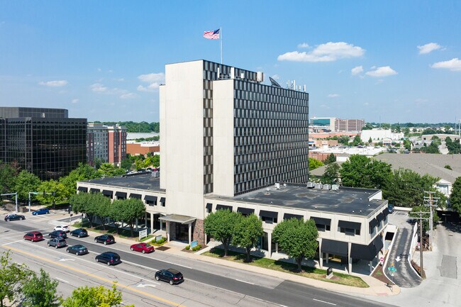 Plus de détails pour 1750 S Brentwood Blvd, Brentwood, MO - Bureau, Commerce de détail à louer