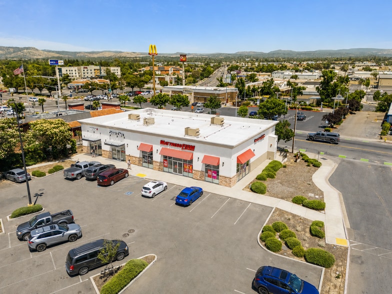 375 Oro Dam Blvd E, Oroville, CA for sale - Building Photo - Image 2 of 16
