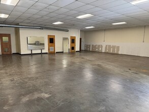 1100-1104 Rock Island St, Dallas, TX for lease Interior Photo- Image 1 of 3