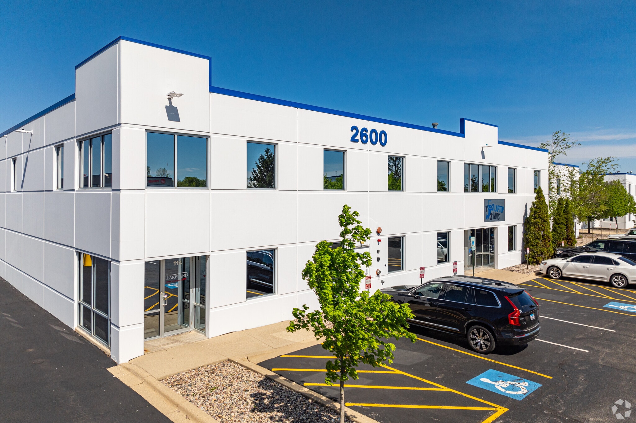 2600 Beverly Dr, Aurora, IL for sale Primary Photo- Image 1 of 38