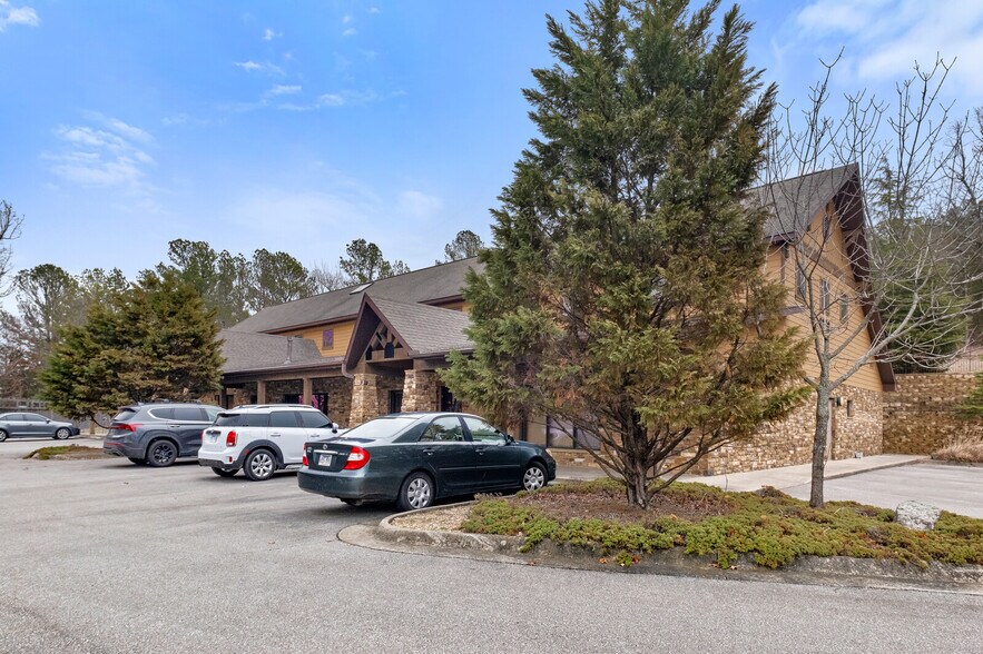 4220 N Crossover Rd, Fayetteville, AR à louer - Photo du bâtiment - Image 2 de 26