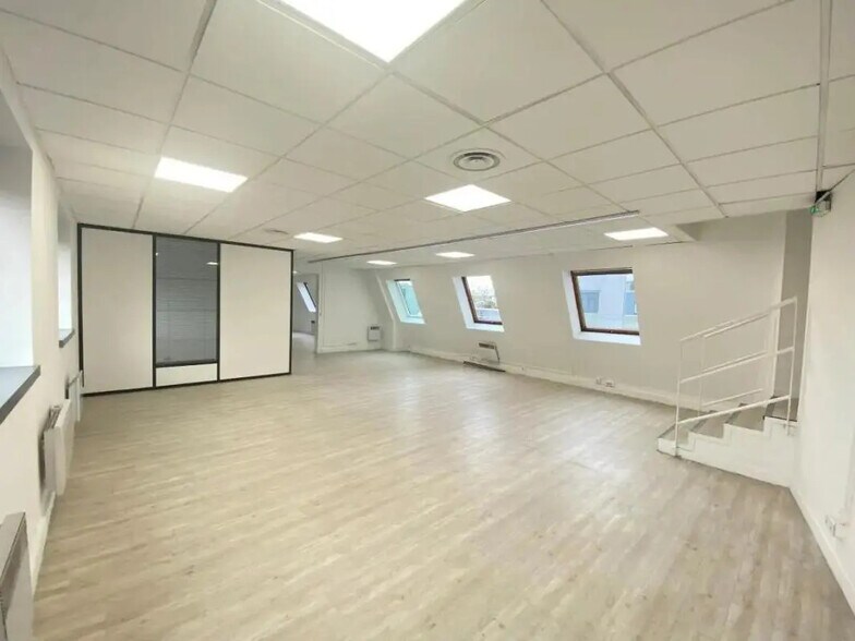 Office in Boulogne-Billancourt for sale - Interior Photo - Image 2 of 7