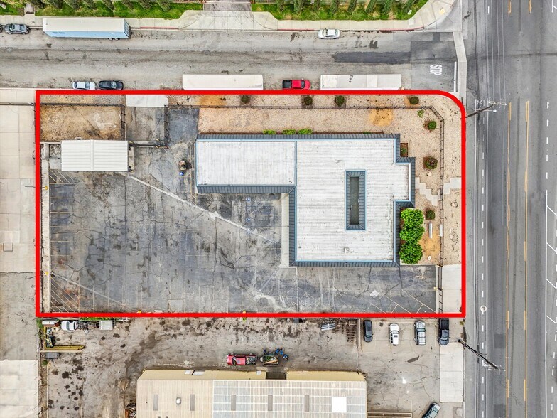 15384 Arrow Blvd, Fontana, CA à louer - Photo du bâtiment - Image 3 de 35