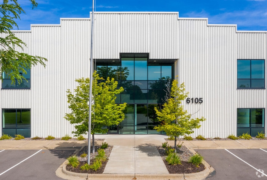6105 N Trenton Ln, Plymouth, MN for lease - Building Photo - Image 1 of 4