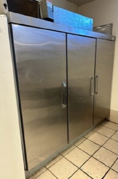 52230 State Route 800, Malaga, OH à vendre - Photo du bâtiment - Image 2 de 6