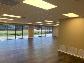 1602-1606 Merrill Dr, Little Rock, AR à louer Photo intérieure- Image 2 de 4