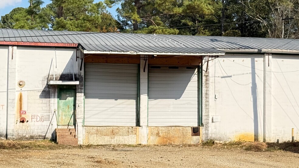 682 Jersey St, Cheraw, SC à louer - Photo du bâtiment - Image 3 de 9
