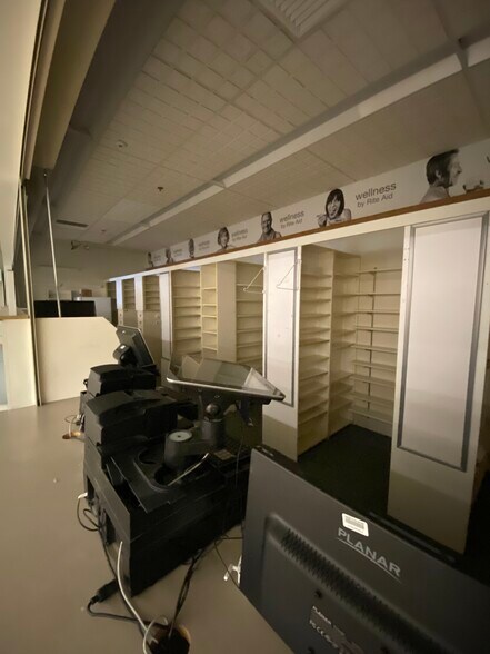 145 Amherst St, Nashua, NH à vendre - Photo du bâtiment - Image 2 de 14