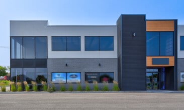 174 Rue Lescarbeault, Saint-alexis-de-montcalm, QC à louer Photo du bâtiment- Image 2 de 11