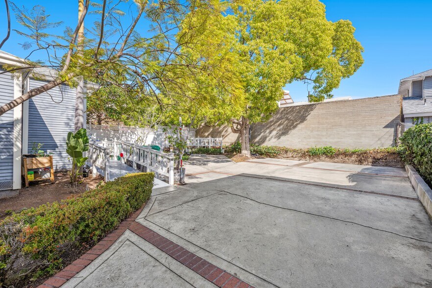 2445-2447 2nd Ave, San Diego, CA à vendre - Photo du bâtiment - Image 2 de 30