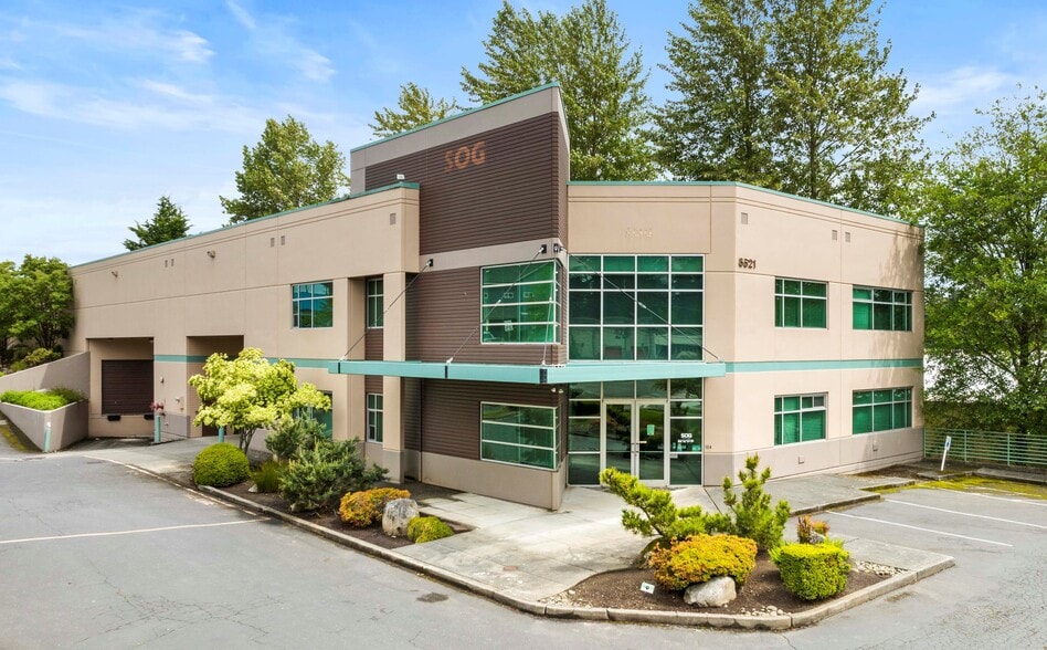 6521 212th St SW, Lynnwood, WA for lease - Primary Photo - Image 1 of 5