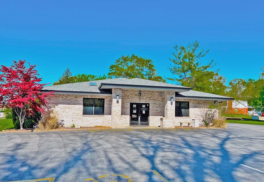 312 N Belt E, Swansea, IL à vendre - Photo du bâtiment - Image 1 de 18