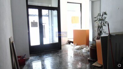 Retail in Guadalajara, Guadalajara for lease Interior Photo- Image 2 of 2