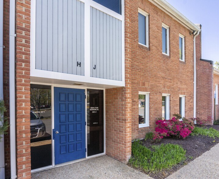 11244 Waples Mill Rd, Fairfax, VA à louer - Photo du bâtiment - Image 2 de 11