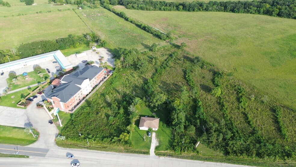46194 I-10, Winnie, TX à vendre - Photo du bâtiment - Image 2 de 8