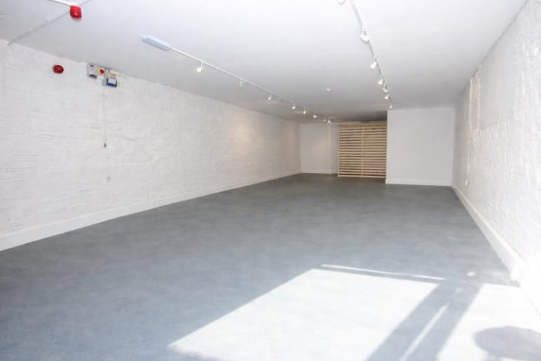 40 Grantham St, Lincoln à louer Photo intérieure- Image 1 de 2