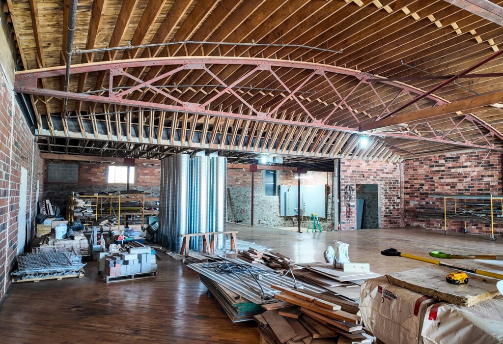 206-208 N Fairfax Ave, Sioux Falls, SD for lease Interior Photo- Image 1 of 6