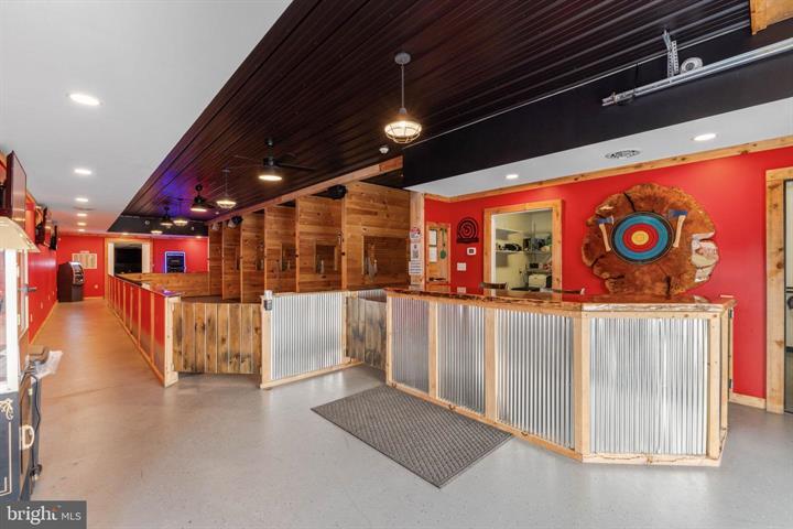 140 S Market St, Elysburg, PA for sale - Interior Photo - Image 2 of 29