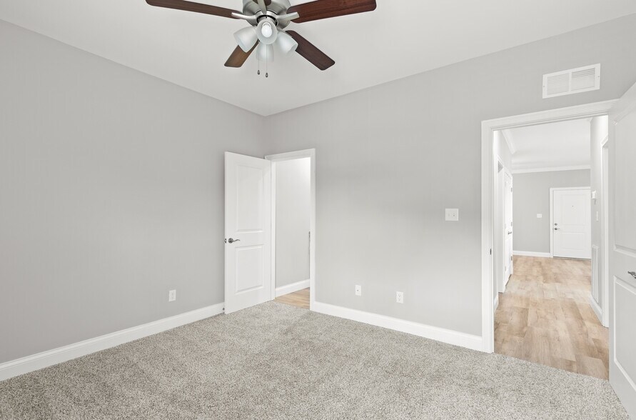 2146 Prospector Ct, Bowling Green, KY à vendre - Photo du bâtiment - Image 3 de 22