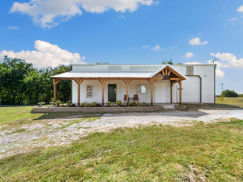 1899 Cedar Blue Rd, Sulphur, OK for sale - Primary Photo - Image 1 of 1