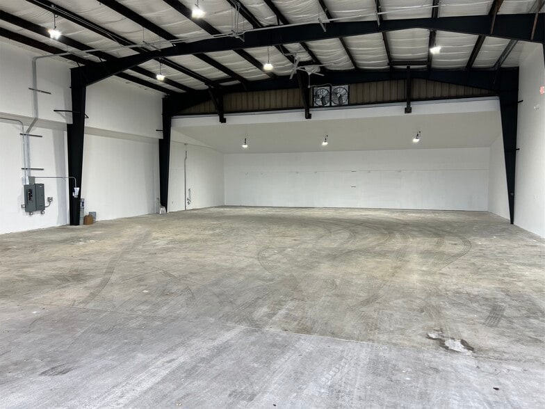 1520 NW Ballard Way, Seattle, WA for lease - Building Photo - Image 2 of 4
