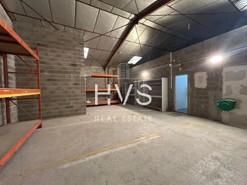 Flex in Aix-en-Provence for lease Interior Photo- Image 1 of 7