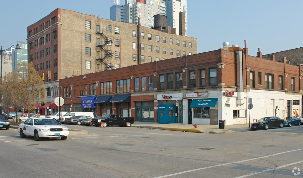 845-855 W Randolph St, Chicago, IL à louer - Photo principale - Image 1 de 9