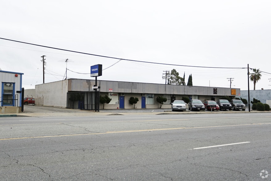 156-168 S Irwindale Ave, Azusa, CA for lease - Primary Photo - Image 1 of 6