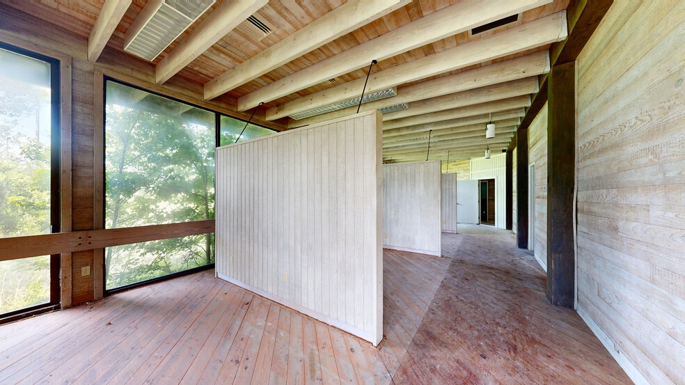 Hwy 363, Bon Wier, TX for sale - Matterport 3D Scan - Image 3 of 22