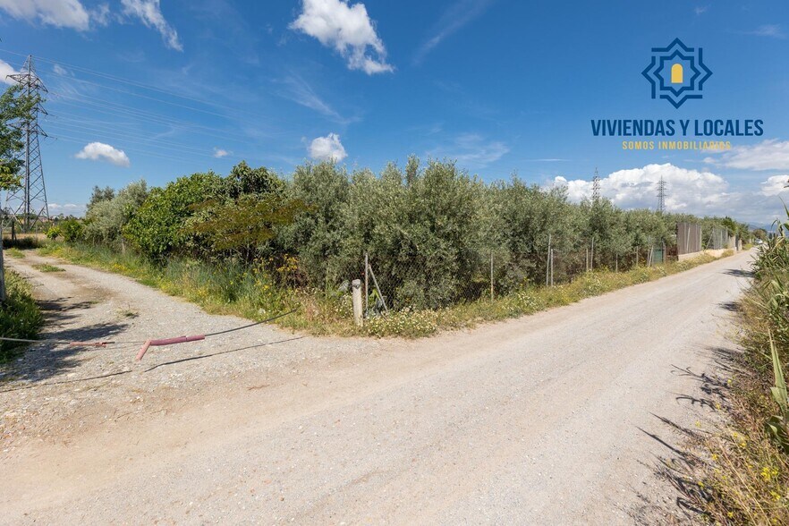 Calle Ramal del Río, Cúllar Vega, Granada à vendre - Photo du bâtiment - Image 3 de 23