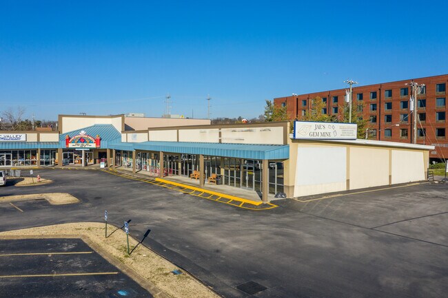 Plus de détails pour 2416 Music Valley Dr, Nashville, TN - Local d'activités à louer