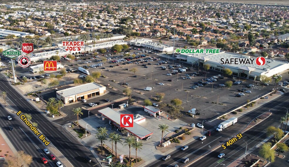 4001-4025 S 40th St, Phoenix, AZ à louer - Photo du bâtiment - Image 3 de 5