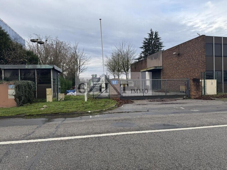 Industriel dans Plaisir à vendre - Photo du bâtiment - Image 2 de 15
