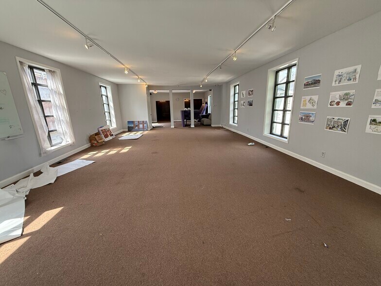 508 N Hamilton St, High Point, NC à vendre - Photo du bâtiment - Image 2 de 6