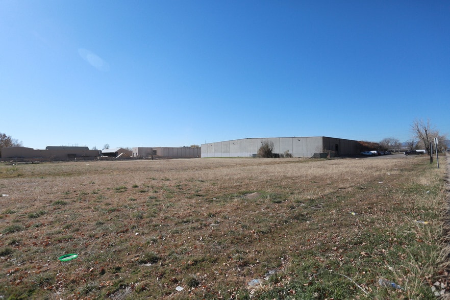 1700 E 68th Ave, Denver, CO for lease - Building Photo - Image 3 of 4