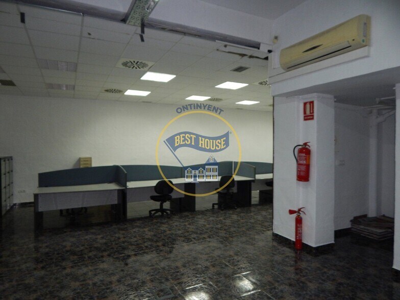 Commerce de détail dans Ontinyent à vendre - Photo du bâtiment - Image 2 de 31