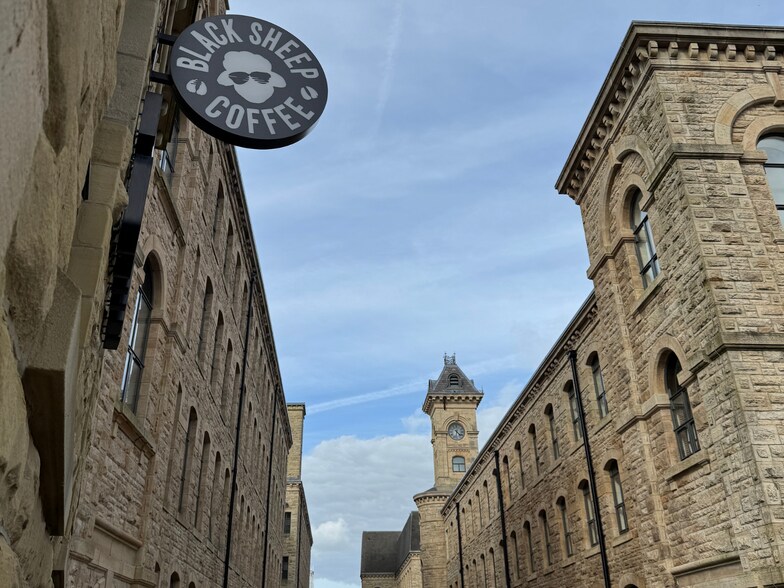 Glenn Rd, Nelson à louer - Photo du bâtiment - Image 2 de 50