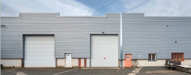 Flex in Jassans-Riottier for lease Building Photo- Image 1 of 2