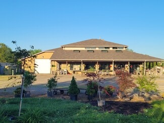 Plus de détails pour 2456 Millville Oxford Rd, Hamilton, OH - Commerce de détail à vendre