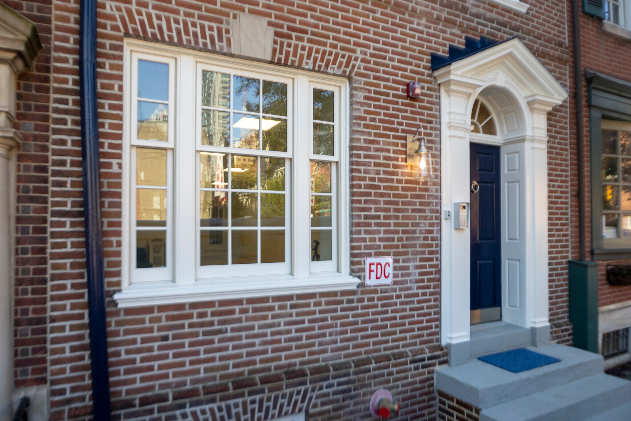 1640 Pine St, Philadelphia, PA à louer Photo principale- Image 1 de 7