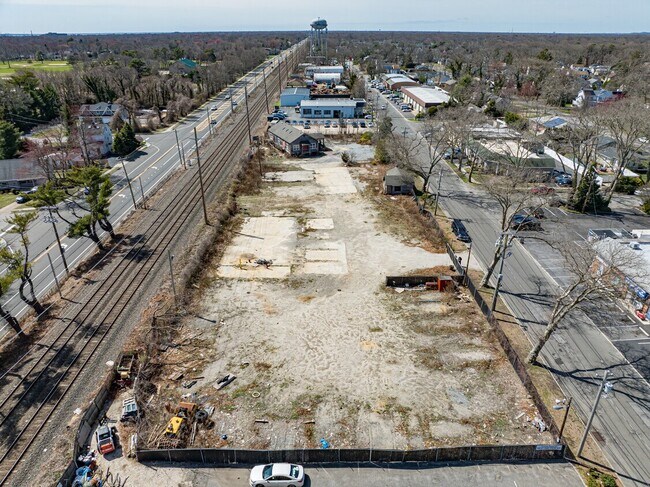 More details for 245 Orinoco Dr, Brightwaters, NY - Land for Sale