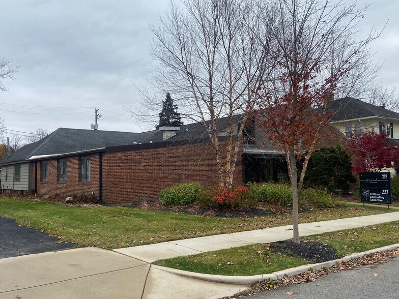 218 S Frances St, South Bend, IN à vendre - Photo du bâtiment - Image 3 de 6