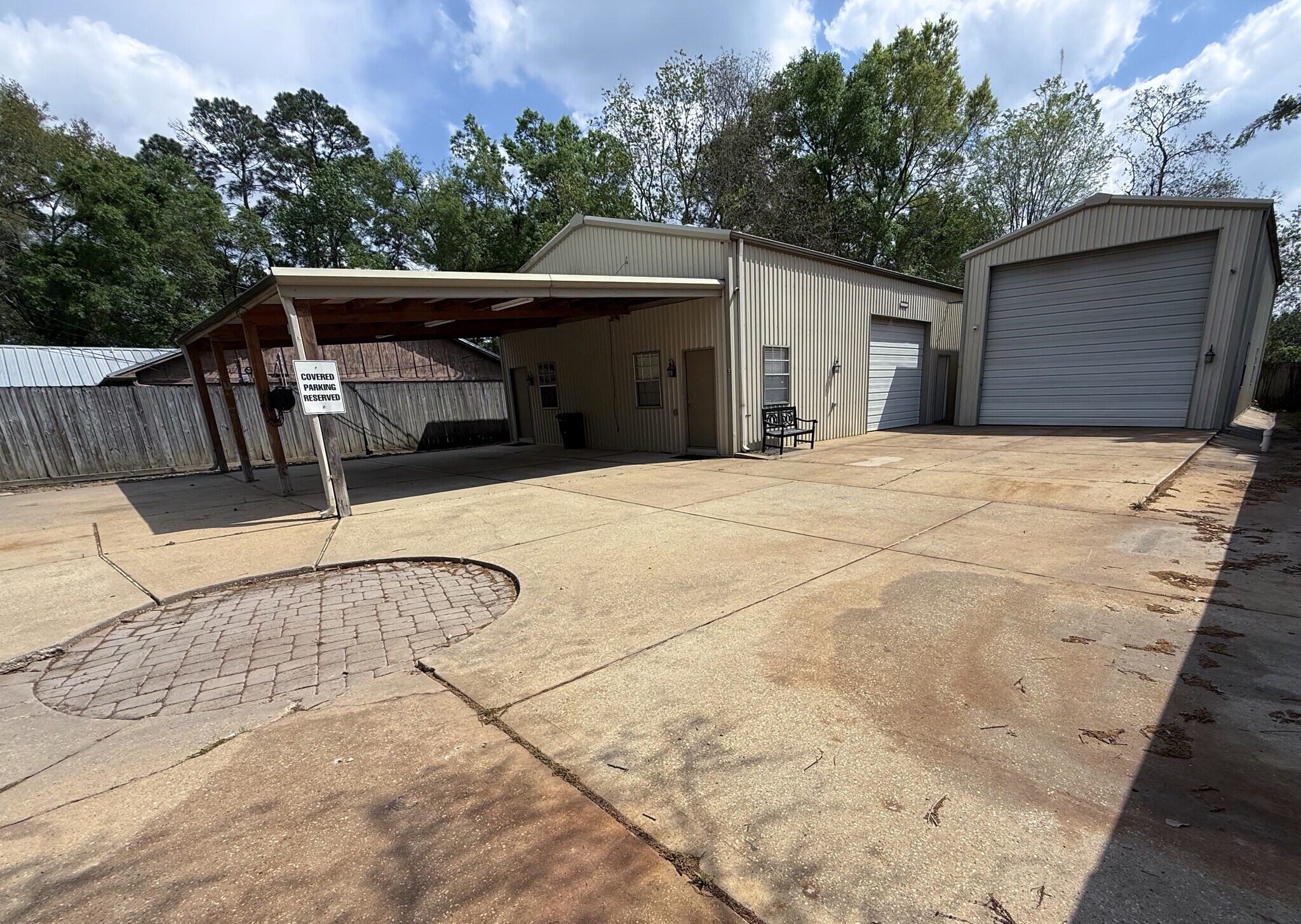 1115 Chateau Woods Parkway Dr, Conroe, TX à louer Photo principale- Image 1 de 22