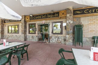 Plus de détails pour Multi-résidentiel à vendre